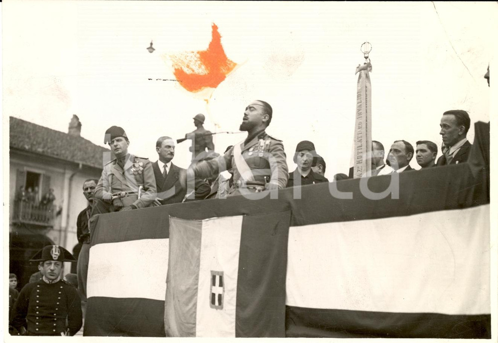Fotografia d epoca originale 1932 BINASCO Alessandro GORMI inaugura monumento ai Caduti Foto 1