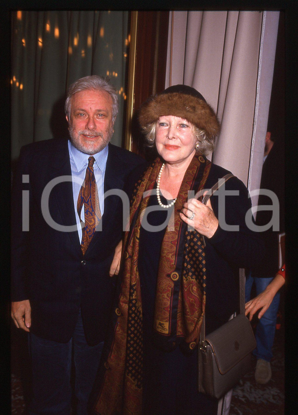 35mm vintage slide* 1988 COSTUME - Luciano DE CRESCENZO e Caterina BORATTO (9)