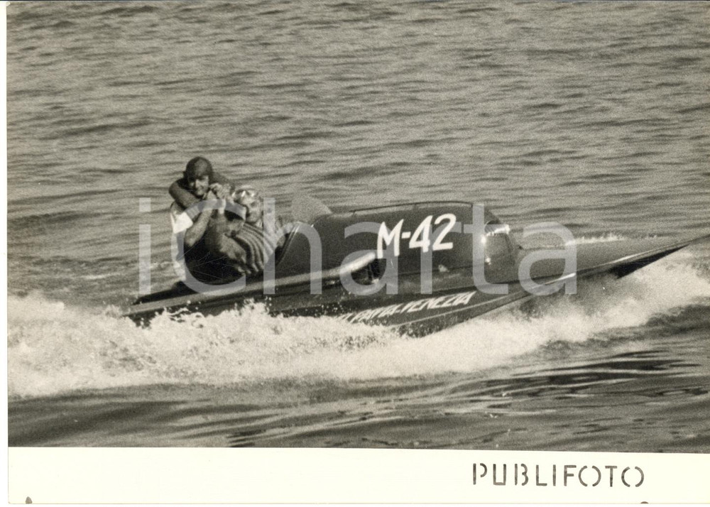 1953 MOTONAUTICA Raid PAVIA-VENEZIA Arrivo vincitore Renzo RIVOLTA - Foto 18x13