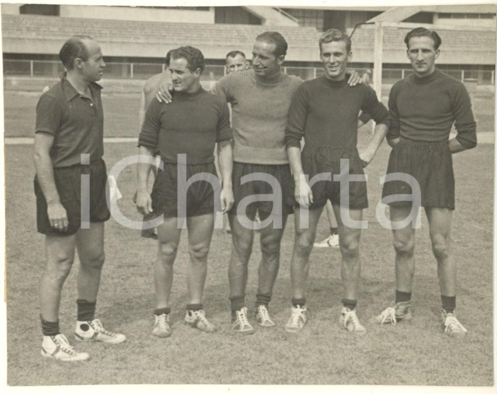 Fotografia d epoca originale 1941 TORINO JUVENTUS  Allenatore Giovanni Ferrari con giocatori Foto 14x11 1