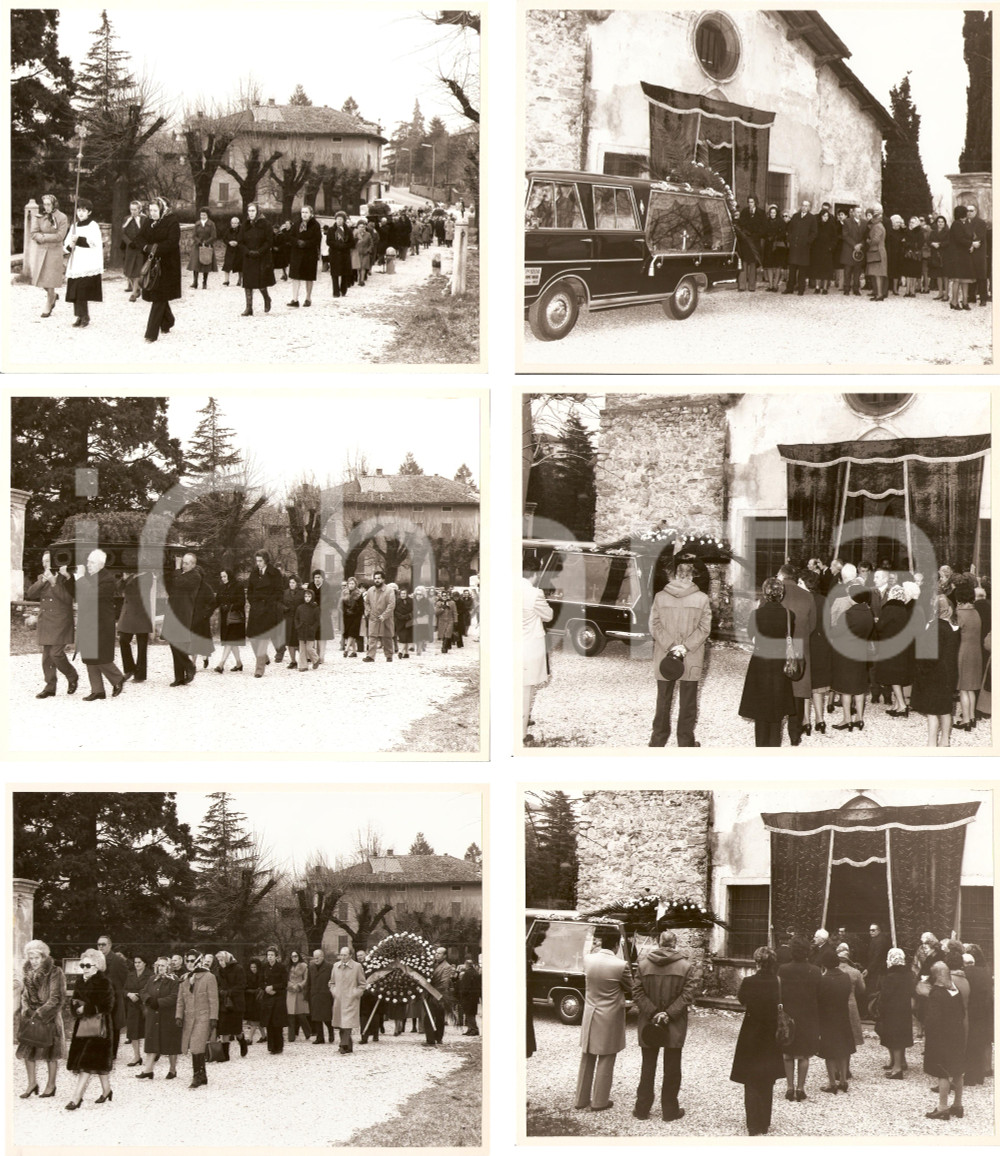 Fotografia d'epoca originale 1965 GEMONIO (VA) Sagrato Chiesa di SAN PIETRO Corteo funebre *LOTTO 6 foto 1