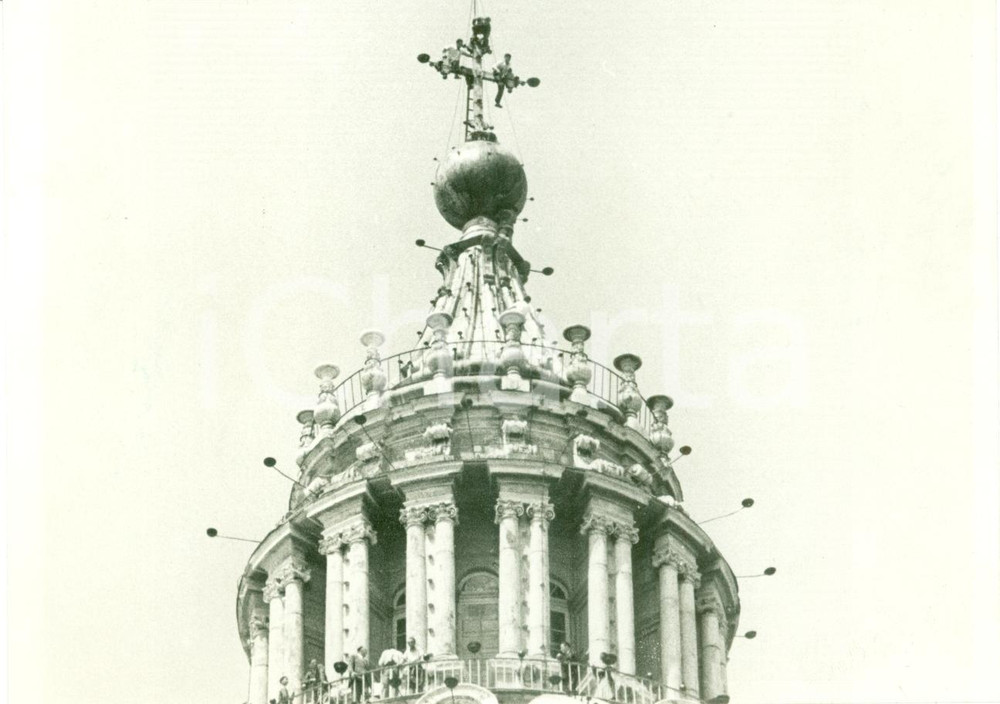 Fotografia d epoca originale 1936 CITTA  DEL VATICANO Sampietrini illuminano Cupola 80Â° compleanno PIO XI 1