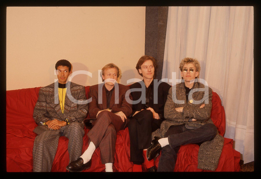 35mm vintage slide* 1987 FESTIVAL DI SANREMO LEVEL 42 Ritratto nel backstage 1
