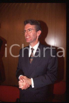35mm vintage slide* 1995 ca MILAN Patrick GALLAGHER BRITISH TELECOM director(19)