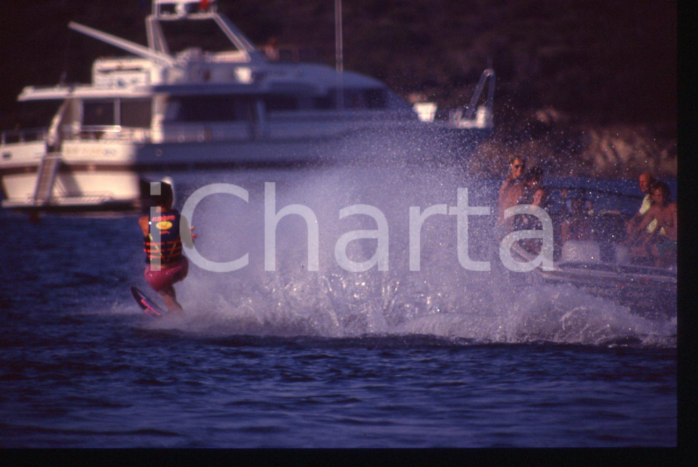 35mm vintage slide*1992 LISCIA DI VACCA - Todd McKEE durante sci nautico