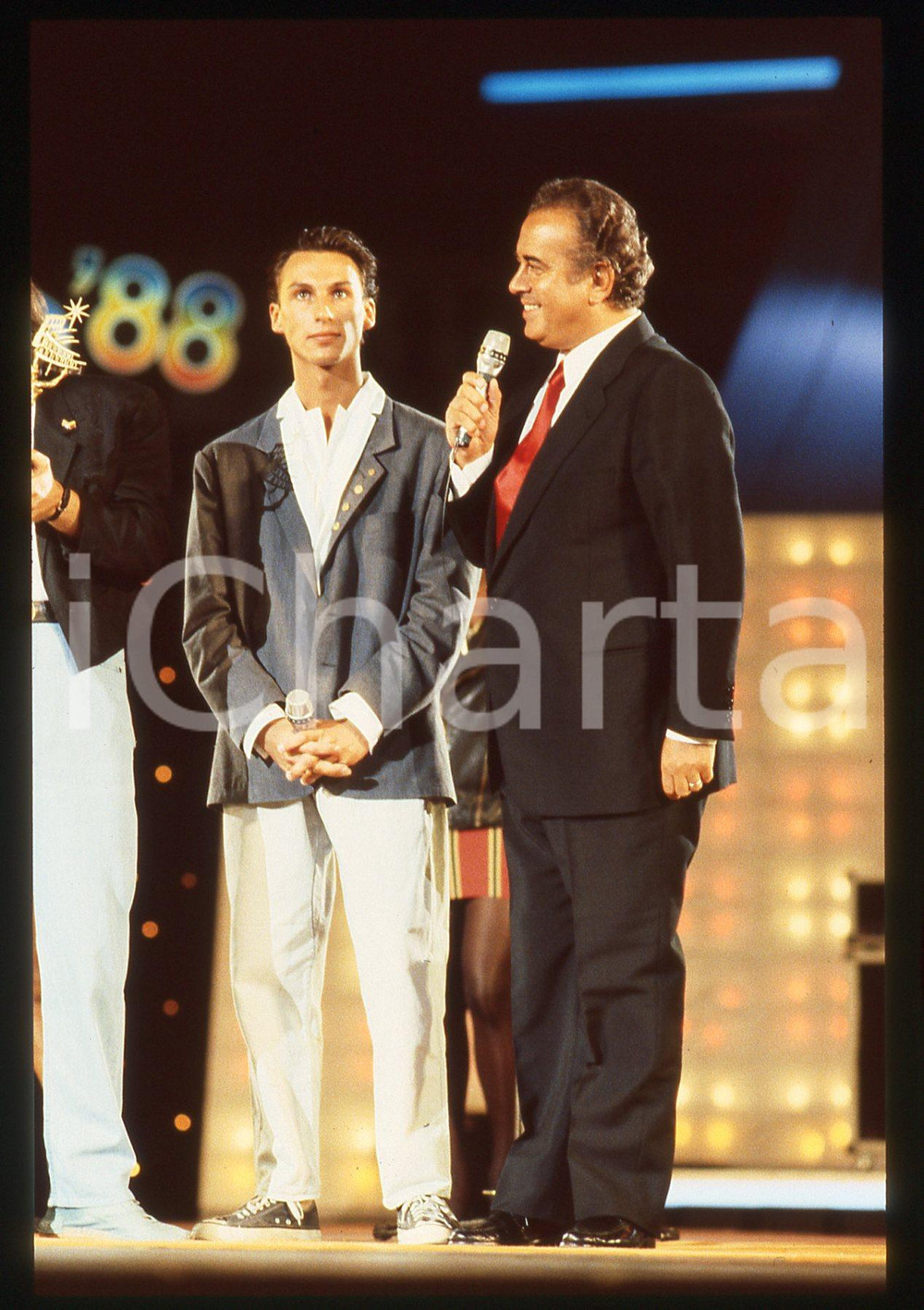 35mm vintage slide* 1988 FESTIVALBAR Vittorio e Andrea SALVETTI sul palco (5)