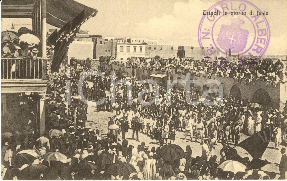 Cartolina originale da collezione 1915 ca TRIPOLI ITALIANA Veduta della cittÃ  in un giorno di festa *Cartolina FP 1