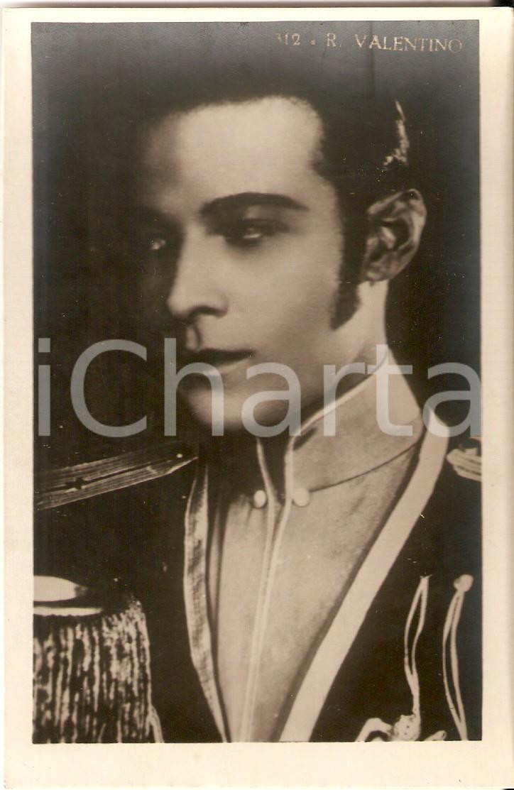 Cartolina originale da collezione 1925 ca CINEMA Rodolfo VALENTINO in costume militare Cartolina FP NV 1