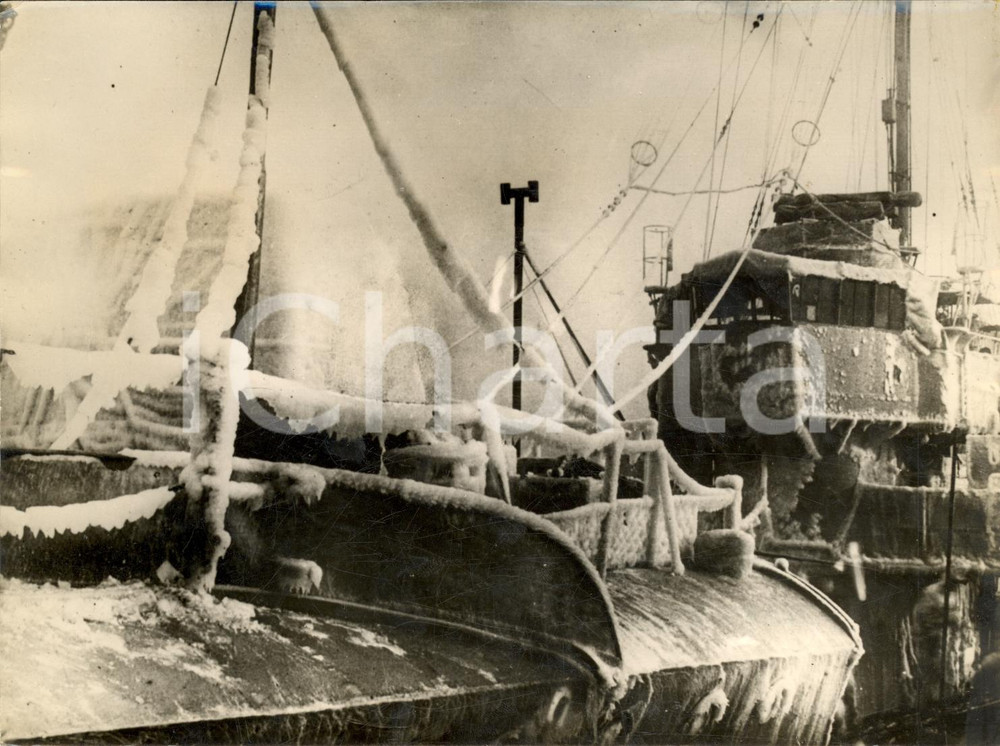 Fotografia d epoca originale 1938 CINA DEL NORD Una nave da guerra congelata FOTO 1