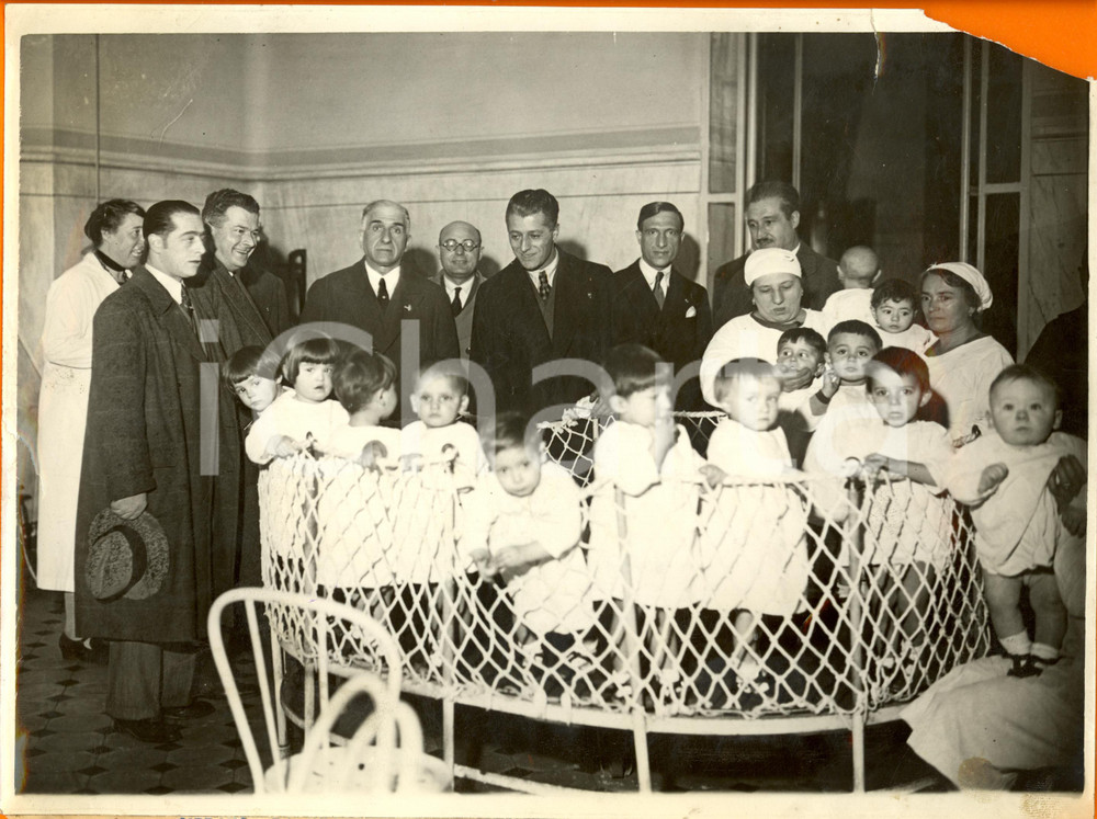 Fotografia d epoca originale 1931 MILANO Erminio BRUSA visita asilo Manifattura TABACCHI Foto DANNEGGIATA 1
