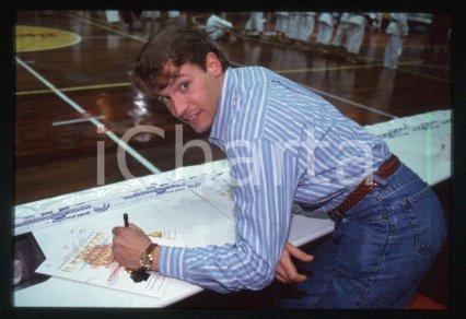 35mm vintage slide* 1990 ca MILANO IL RAGAZZO DAL KIMONO D'ORO - Ron WILLIAMS 22