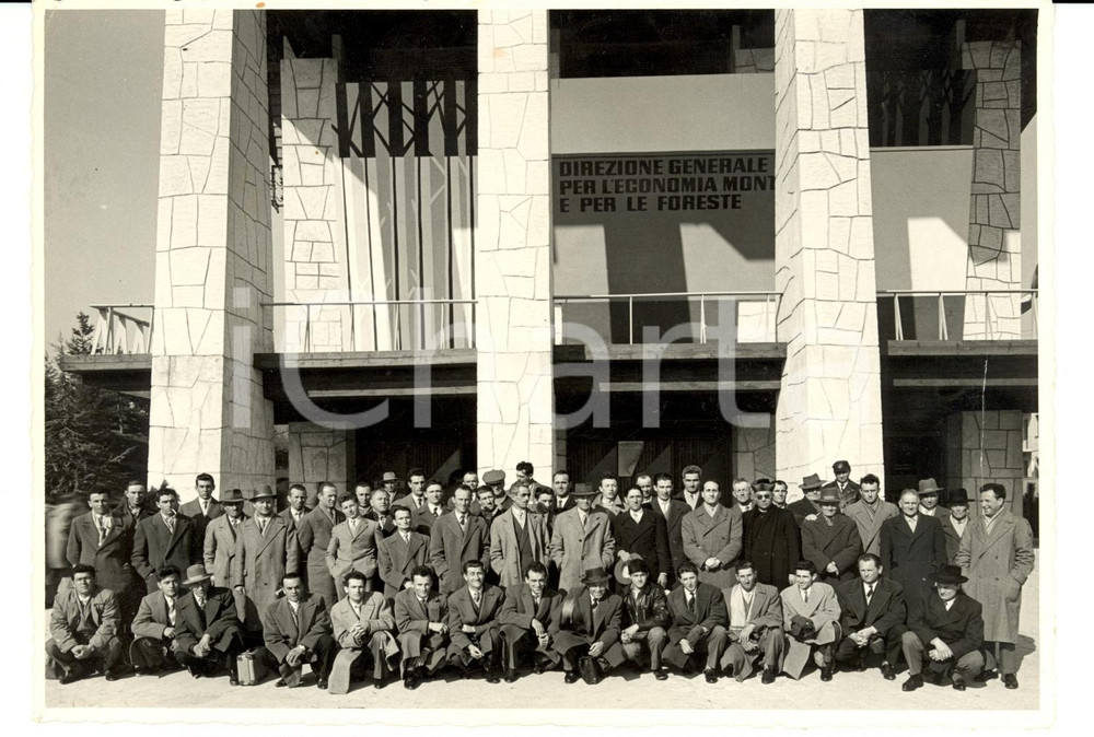 Fotografia d epoca originale 1958 VERONA Foto di gruppo alla 60 Fiera Agricoltura  18x13 cm 1