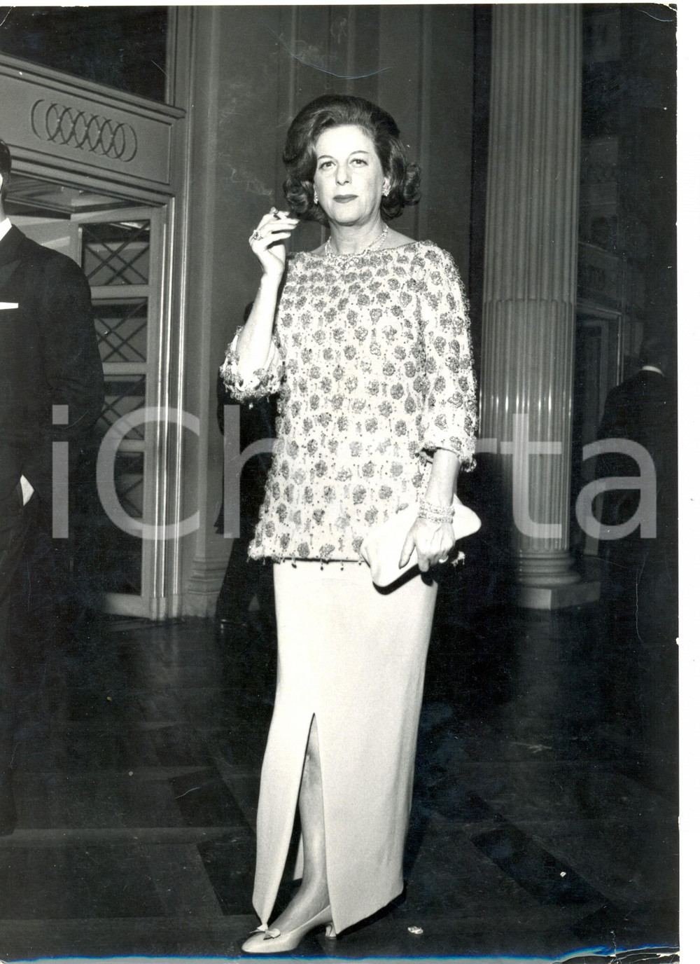 Fotografia d epoca originale 1962 MILANO TEATRO ALLA SCALA Maria Cristina HITERMANN in DIOR alla prima  Foto 1