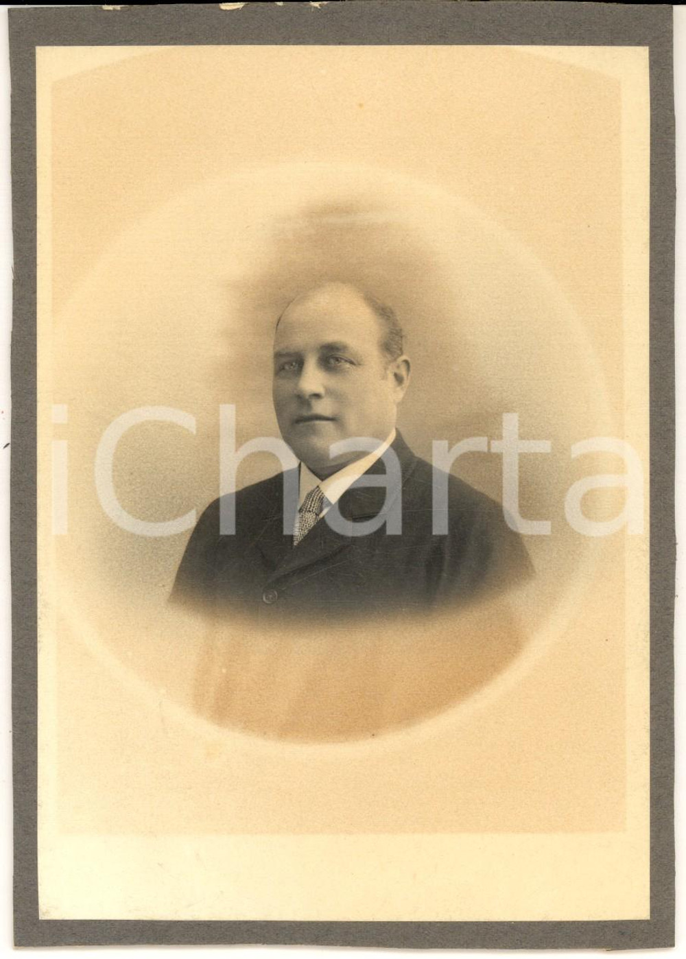 Fotografia d'epoca originale 1902 ca PARIS Ritratto maschile con completo e cravatta *Foto Charles REUTLINGER 1