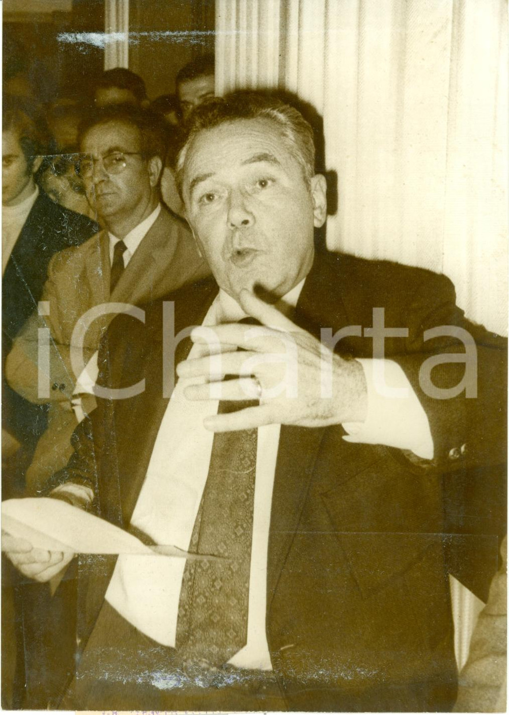 Fotografia d epoca originale 1969 BOUGIVAL F Le centriste Pierre SONNEVILLE Fotografia 1