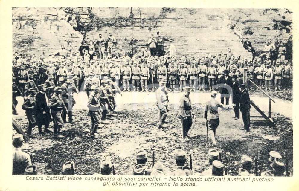 Cartolina originale da collezione 1930 ca CESARE BATTISTI si avvia al patibolo Cartolina postale FP NV 1