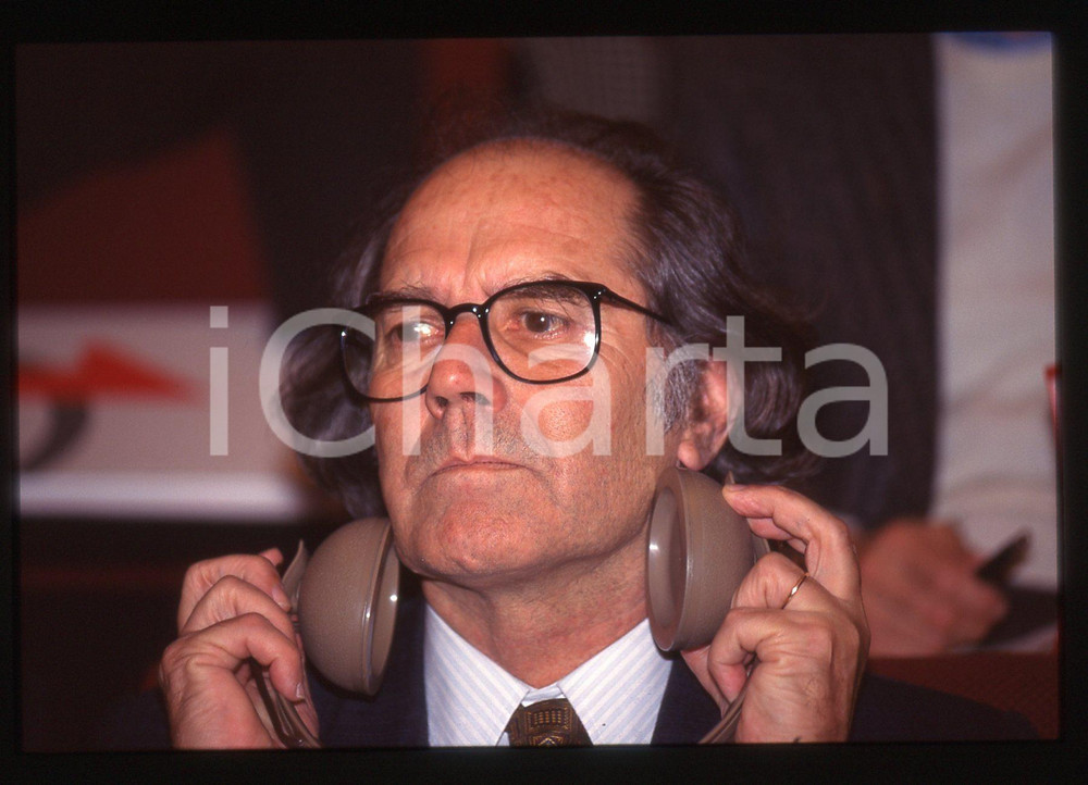 35mm vintage slide* 1996 MILANO Adolfo Perez ESQUIVEL a un convegno NOBEL (8)