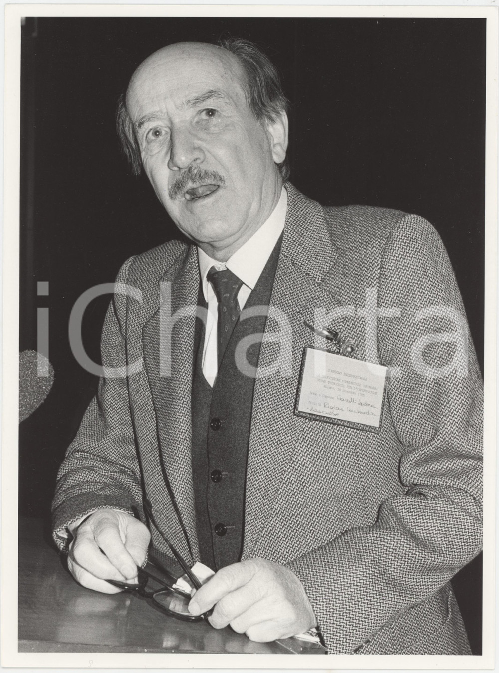 Fotografia d epoca originale 1985 ca REGIONE LOMBARDIA Andrea CAVALLI Ritratto dell Assessore  Foto 18x24 cm 1