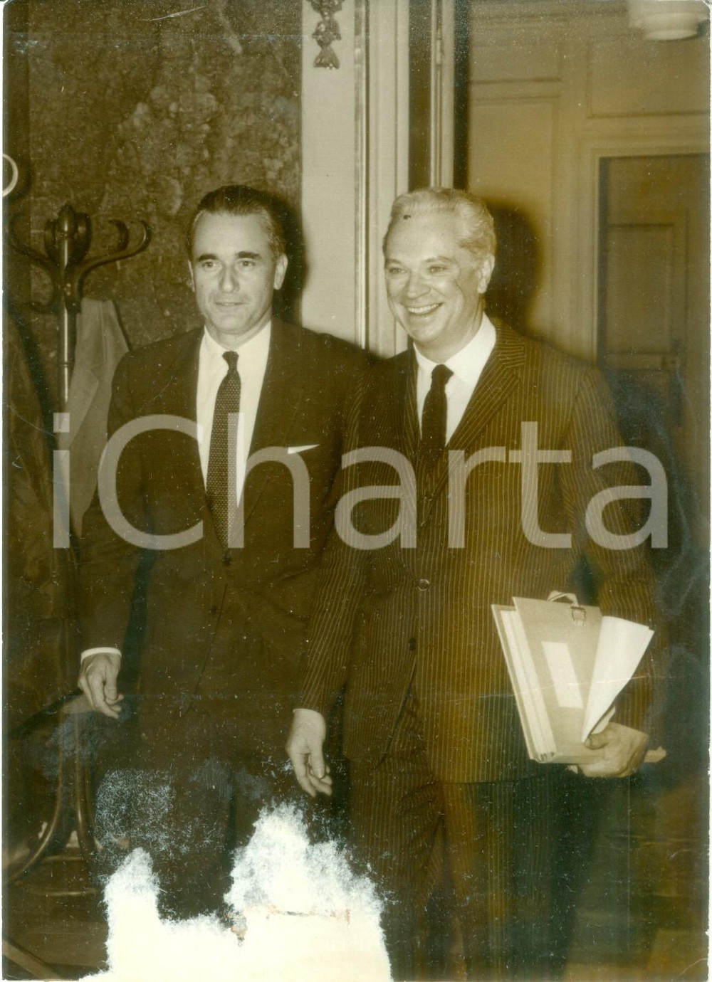 Fotografia d epoca originale 1966 PARIS Roger FREY Jacques CHABANDELMAS Hotel National Foto DANNEGGIATA 1