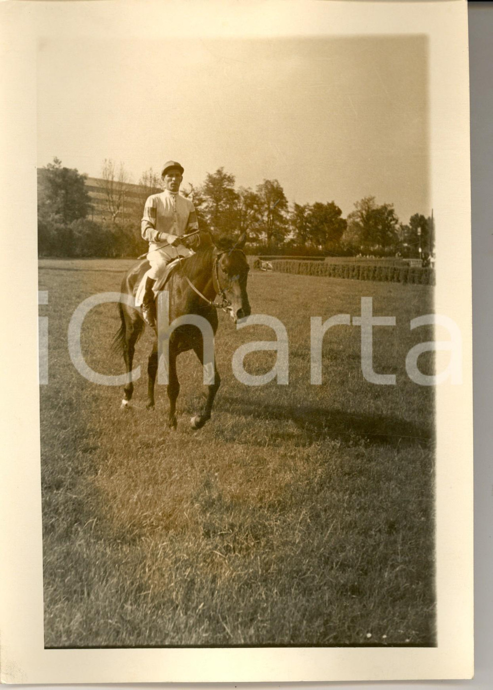 Fotografia d'epoca originale 1940 ca TORINO IPPICA il vincitore del premio PRINCIPE DI PIEMONTE *Foto 15x21 1
