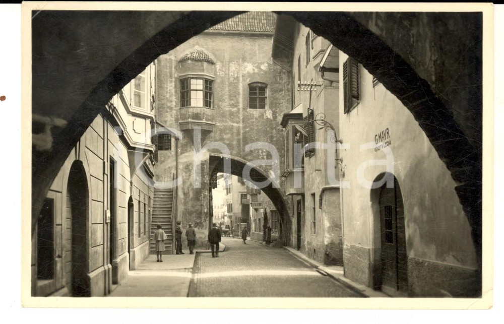 Cartolina originale da collezione 1956 BOLZANO Veduta del centro con vendita di legna G. MAYR Cartolina FP VG 1