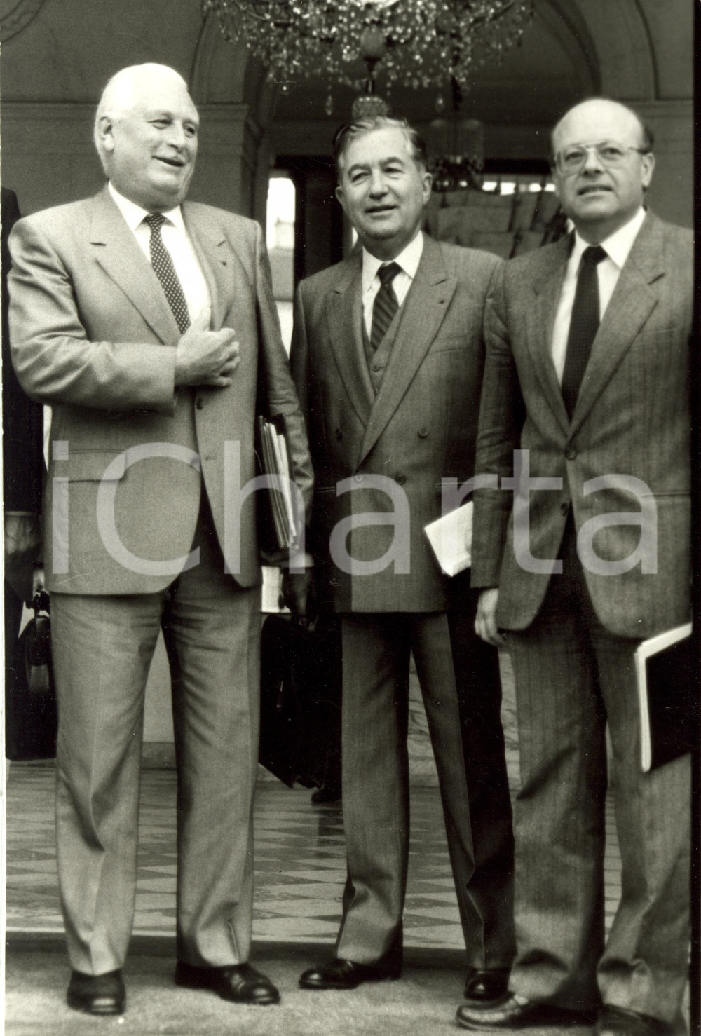 Fotografia d epoca originale 1986 FRANCE ELYSEE AndrÃ© GIRAUD JeanBernard RAIMOND Jacques DOUFFIAGUES Photo 1