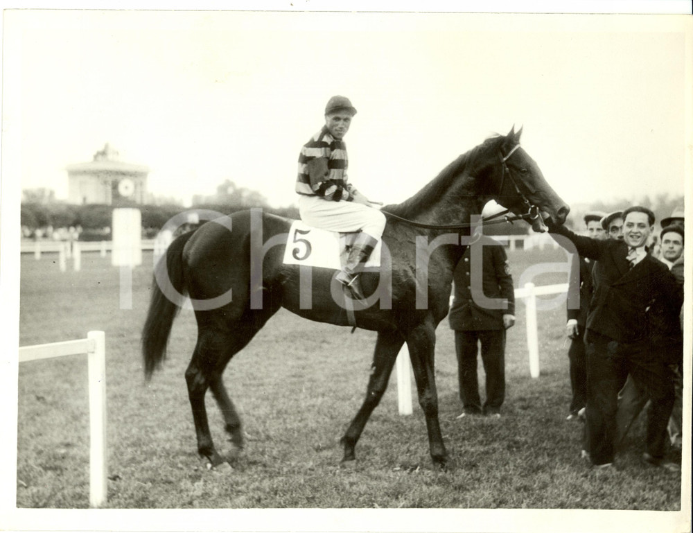 Fotografia d epoca originale 1933 MILANO Ippodromo SAN SIRO Gran Premio MILANO Galoppo Vincitore CRAPOM Foto 1