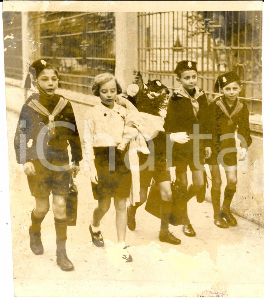 Fotografia d epoca originale 1938 MILANO Piccoli BALILLA al 1Â° Annuale GIL Foto DANNEGGIATA 1