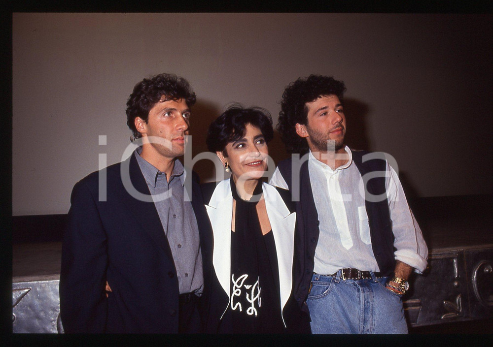 35mm vintage slide* 1992 SANREMO - Luca BARBAROSSA Mia MARTINI Paolo VALLESI (2)