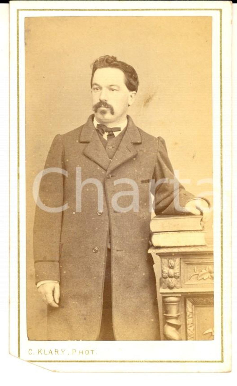 Fotografia d epoca originale 1870 ca ORAN Algeria Ritratto maschile con cappotto Foto KLARY allievo NADAR 1