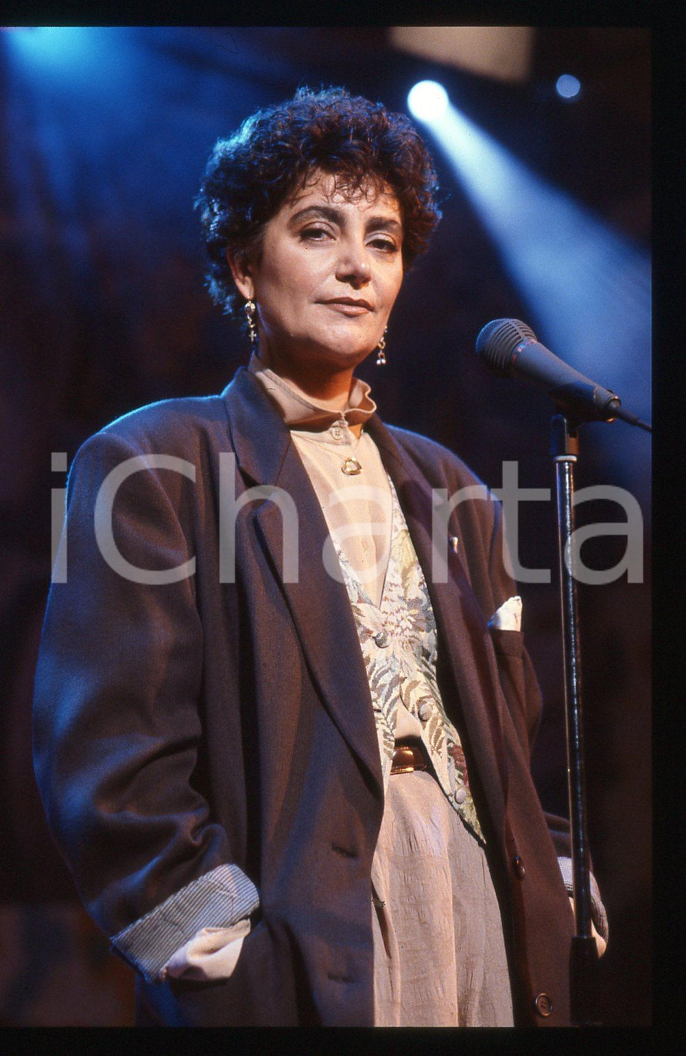 35mm vintage slide* 1990 ca MUSICA - Mia MARTINI durante un'esibizione (22)