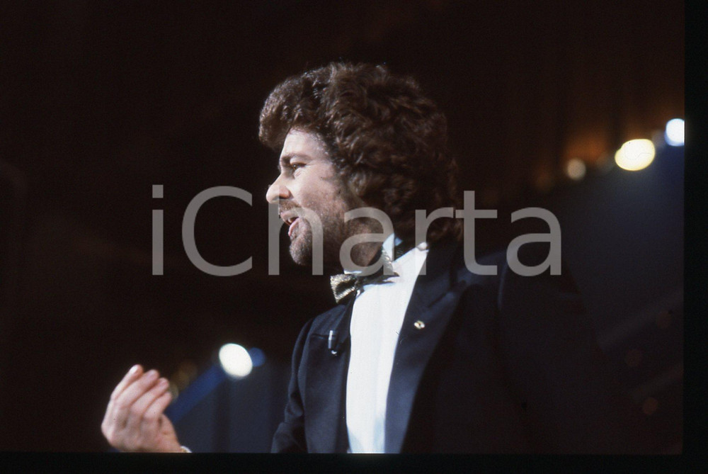 35mm vintage slide* 1984 FESTIVAL DI SANREMO Beppe GRILLO in scena RAI UNO (3)