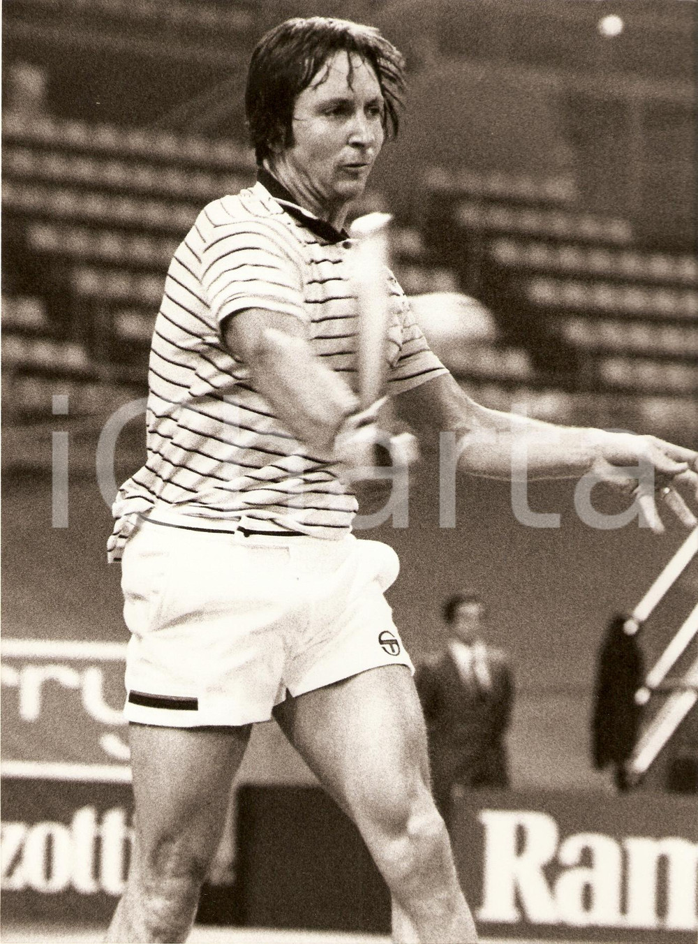 Fotografia d epoca originale 1980 circa STATI UNITI Tennis Bob LUTZ durante un incontro Fotografia 1