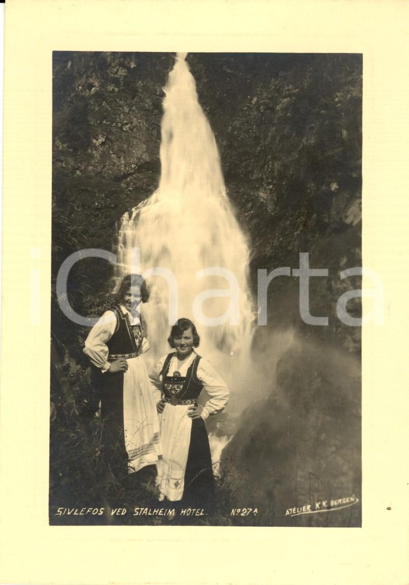 Cartolina originale da collezione 1910 ca COSTUMI BERGEN NORWAY Sivlefos ved STALHEIM Hotel Cartolina FG NV 1