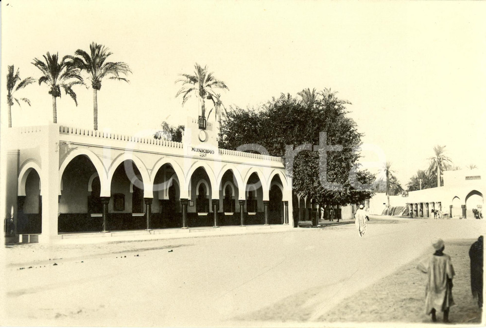 Fotografia d epoca originale 1930 ca SUGH EL GIUMAA Libia TRIPOLITANIA Il nuovo Municipio Fotografia 1