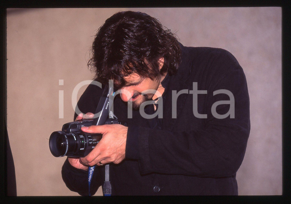 35mm vintage slide* 1995 CANNES Robert RODRIGUEZ con SONY Handycam Video Hi8 (1)