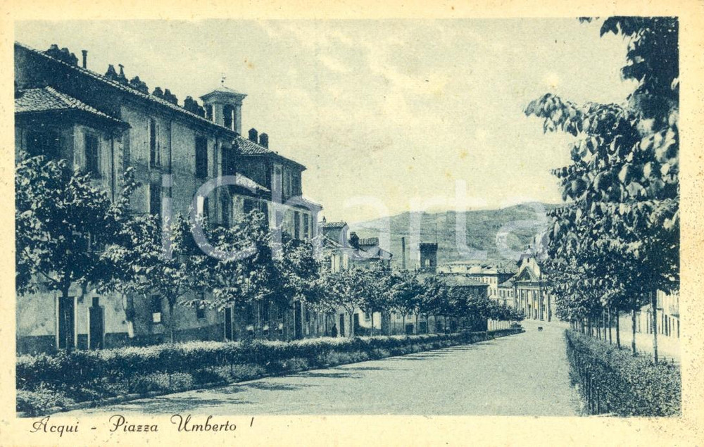 Cartolina originale da collezione 1940 ca ACQUI TERME (AL) Piazza UMBERTO I con viale alberato *Cartolina FP NV 1