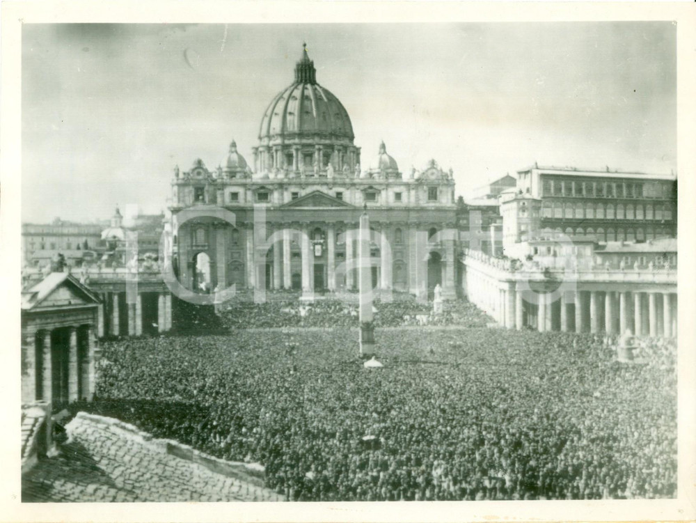 Fotografia d epoca originale 1939 ROMA VATICANO Piazza SAN PIETRO riceve benedizione di PIO XII Fotografia 1