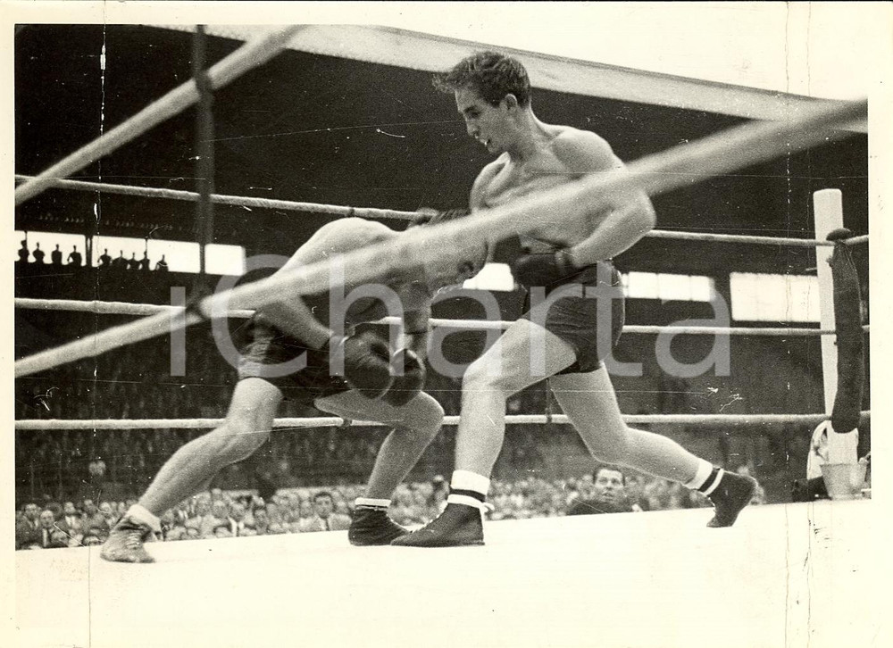 Fotografia d'epoca originale 1940 MILANO BOXE Incontro tra Bruno BISTERZO e Ascenzo BOTTA *Foto 18x13 cm 1