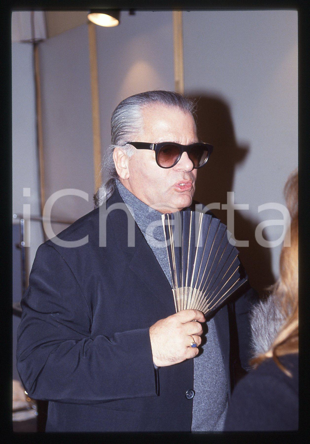 35mm vintage slide* 1993 MILANO Karl LAGERFELD per collezione FENDI - Ritratto 6