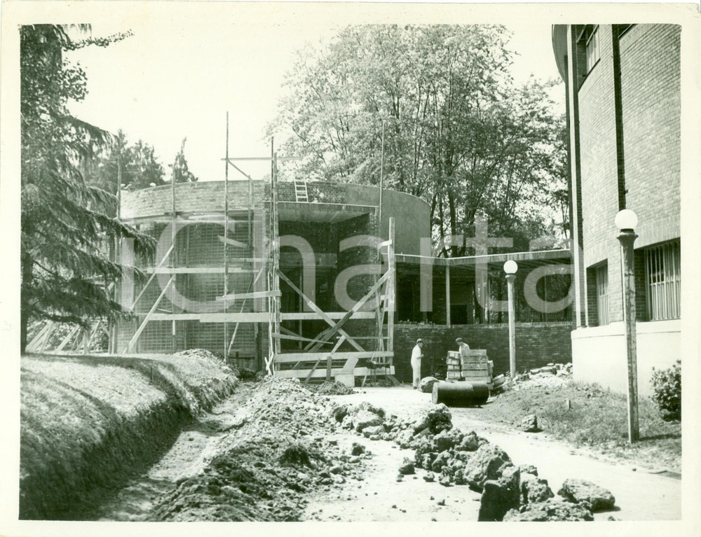 Fotografia d epoca originale 1936 MILANO Operai costruiscono nuovi edifici per TRIENNALE Fotografia 1