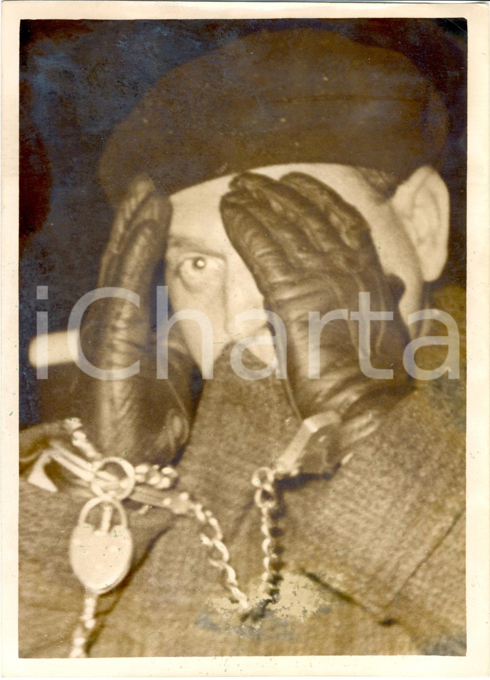 Fotografia d epoca originale 1938 PARIS Arrestato Henri VOGEL autore attentato all Etoile Fotografia 1