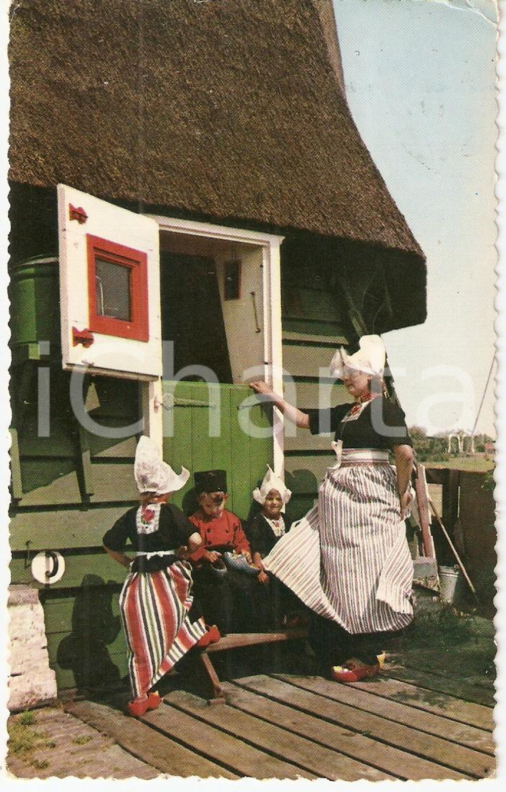Cartolina originale da collezione 1960 VOLENDAM (HOLLAND) Bambini in abiti tradizionali *Cartolina VINTAGE FP VG 1