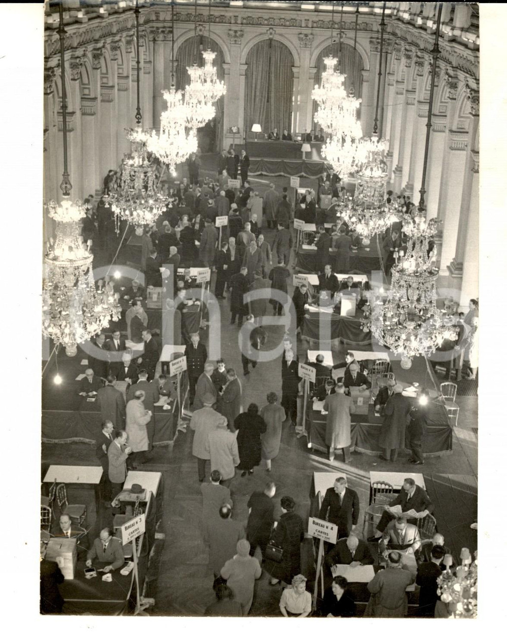 Fotografia d epoca originale 1958 PARIS HOTEL DE VILLE La Salle des Fetes pendant l Ã©lection du PrÃ©sident 1