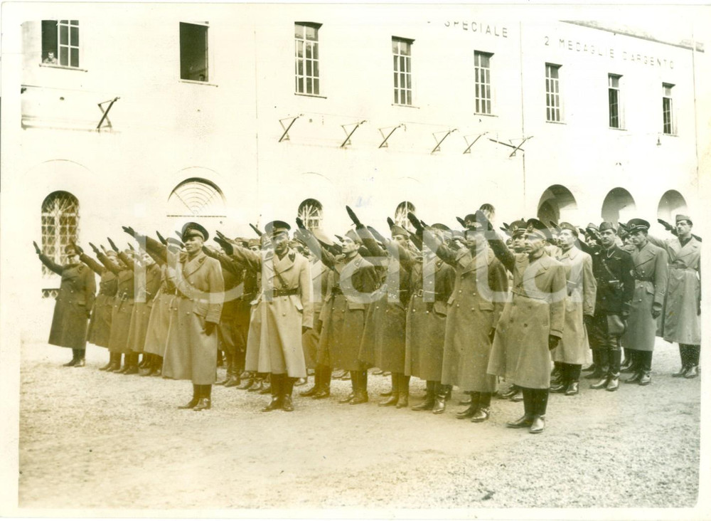1939 MILANO Chiusura del Corso Ufficiali GIL alla Caserma dell'8° Fanteria *FOTO