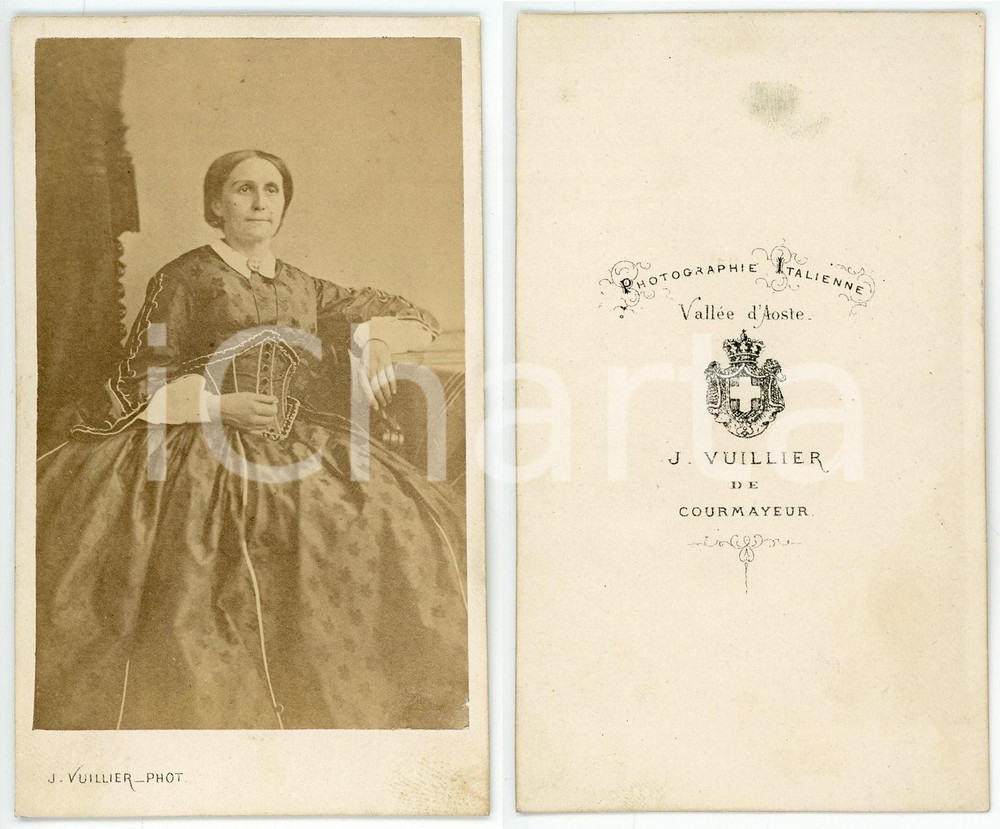 1900 ca COURMAYEUR Ritratto femminile - Foto J. VUILLIER - CDV  Fotografia originale d'epoca.CONDIZIONI: FAIR FORMATO: CDV    originale e autentica 1