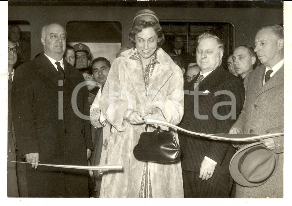 Fotografia d epoca originale 1958 ROMA NORD Armando ANGELINI e consorte inaugurano stazione Piazza Euclide 1