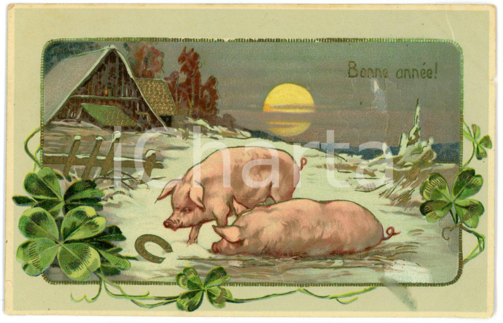 1913 BONNE ANNEE Pigs with four leaf clovers - DAMAGED embossed postcard  Cartolina postale d'epoca, viaggiata.CONDIZIONI: VERY POOR (la pellicola superficiale presenta crepe diffuse ed &egrave; parzialmente distaccata; abrasione al verso e minima mancanza al lato destro)FORMATO: FP    originale e autentica 1