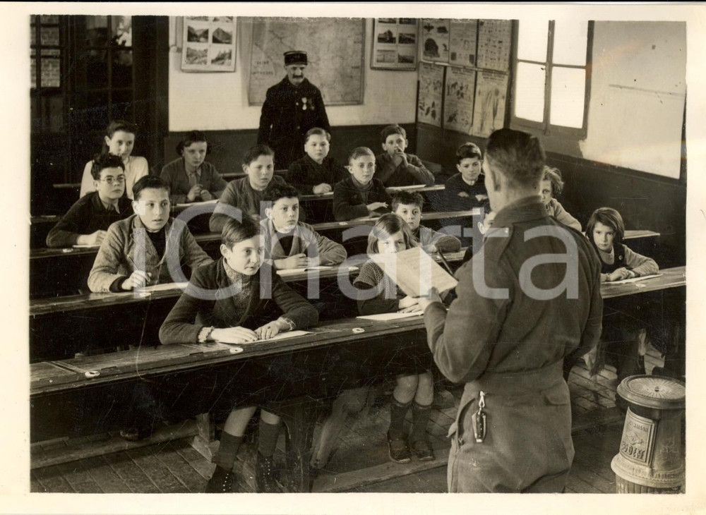 Fotografia d epoca originale 1940 FRANCIA WW2 British Expeditionary Force Soldati tengono lezioni di inglese 1