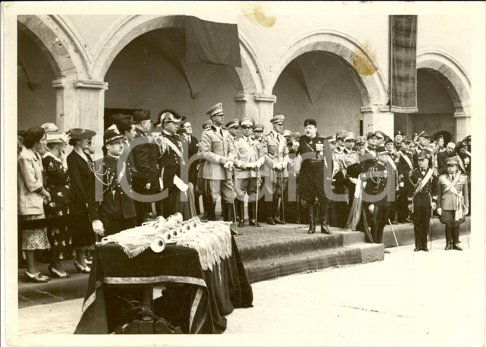 Fotografia d epoca originale 1937 NAPOLI Umberto II cerimonia trombe d argento Battaglione 1Â° BERSAGLIERI 1